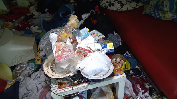 Laut Schätzungen leiden in Deutschland ca. zwei Mio. Menschen unter dem Messie-Syndrom. Sie horten, sammeln und hausen zwischen Unrat und Sperrmüll ... © SAT.1