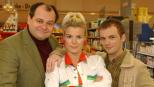 "DIE DREISTEN DREI" - v.l.n.r.: Markus Majowski, Mirja Boes, Ralf Schmitz - das sind die Bewohner Deutschlands berühmtester Comedy-WG. © Sat.1