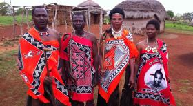 Die strengsten Eltern der Welt - Bei ihrer Gastfamilie in Swasiland sollen Chiara und Christian lernen, was es bedeutet, Verantwortung zu übernehmen ... © SAT.1