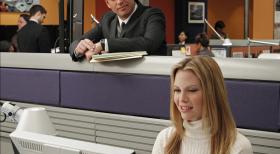 Ein neuer Fall um einen Serienmörder wartet auf Tony (Michael Weatherly, l.) und Special Agent E.J. Barrett (Sarah Jane Morris, r.) ... © CBS Television
