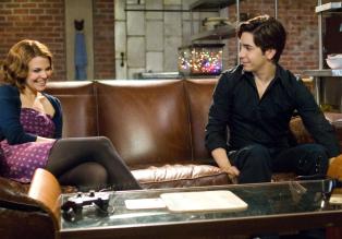 Er steht einfach nicht auf Dich - Werden Gigi (Ginnifer Goodwin, l.) und Alex (Justin Long, r.) zueinanderfinden? © Warner Brother