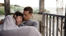 Zweiohrküken - Werden Anna (Nora Tschirner, l.) und Ludo (Til Schweiger, r.) die Schwierigkeiten in ihrer Beziehung meistern können? © 2009 Warner Bros. Entertainment Zweiohrküken - Werden Anna (Nora Tschirner, l.) und Ludo (Til Schweiger, r.) die Schwierigkeiten in ihrer Beziehung meistern können? © 2009 Warner Bros. Entertainment