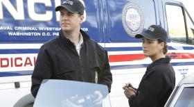 Ermitteln in einem neuen Fall: McGee (Sean Murray, l.) und Ziva (Cote de Pablo, r.) ... © CBS Television