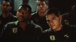 Independence Day - Als die Außerirdischen anfangen, die wichtigsten Zentren der Menschheit zu vernichten, wollen der USAF-Captain Steven Hiller (Will Smith, l.) und sein Kamerad Jimmy Wilder (Harry Connick jr., r.) den Aliens einen herzlichen Empfang auf der Erde bereiten - und ihnen dabei kräftig in den Hintern treten ... © 20th Century Fox Film Corporation Independence Day - Als die Außerirdischen anfangen, die wichtigsten Zentren der Menschheit zu vernichten, wollen der USAF-Captain Steven Hiller (Will Smith, l.) und sein Kamerad Jimmy Wilder (Harry Connick jr., r.) den Aliens einen herzlichen Empfang auf der Erde bereiten - und ihnen dabei kräftig in den Hintern treten ... © 20th Century Fox Film Corporation