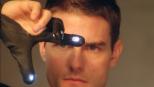 Minority Report - Pre-crime-Cops erstellen aus den Bildern der Pre-Cogs auf einer riesigen Videowand den genauen Ort und den Ablauf des Mordes. Doch eines Tages gerät ausgerechnet der Chef der Pre-crime-Cops, John Anderton (Tom Cruise), unter Mordverdacht ... © 2002 Dreamworks LLC & 20th Century Fox Film Corp. All Rights Reserved Minority Report - Pre-crime-Cops erstellen aus den Bildern der Pre-Cogs auf einer riesigen Videowand den genauen Ort und den Ablauf des Mordes. Doch eines Tages gerät ausgerechnet der Chef der Pre-crime-Cops, John Anderton (Tom Cruise), unter Mordverdacht ... © 2002 Dreamworks LLC & 20th Century Fox Film Corp. All Rights Reserved
