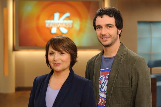 Angelika Kallwass (l.) und Alex (r.) helfen, Konflikte zu lösen. © SAT.1