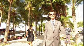 Konsul Rudolf Hofer betreut die deutsche Gemeinde in Pattaya. Krankenhausbesuche, Aufenthaltsgenehmigungen, Problemlösungen aller Art sind sein Metier ... © SAT.1