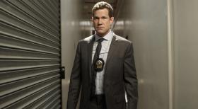 Unforgettable - (1. Staffel) - Geht gemeinsam mit Detective Carrie Wells auf Verbrecherjagd: Detective Al Burns (Dylan Walsh) ... © Sony Pictures Television Inc. All Rights Reserved.
